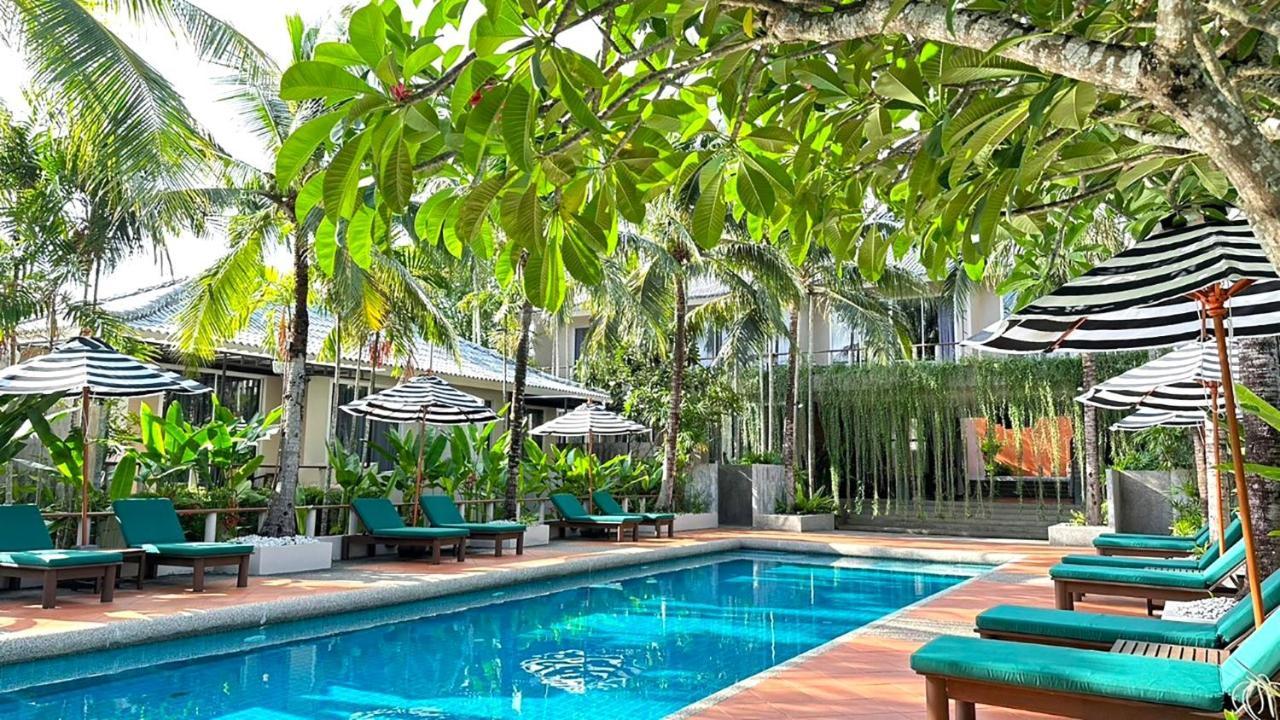 Signature Phuket Resort Chalong Esterno foto