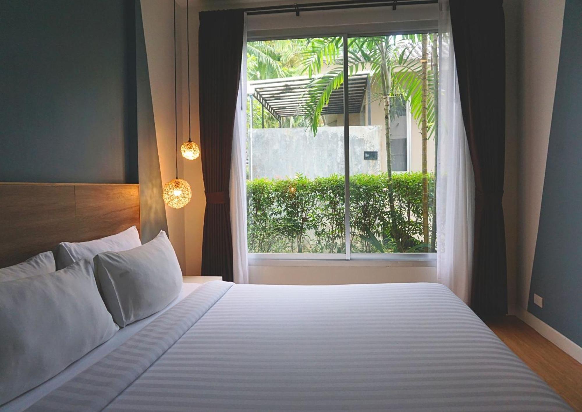 Signature Phuket Resort Chalong Esterno foto