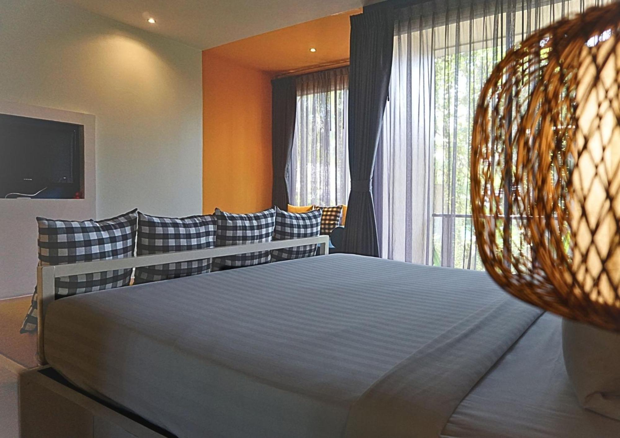 Signature Phuket Resort Chalong Esterno foto