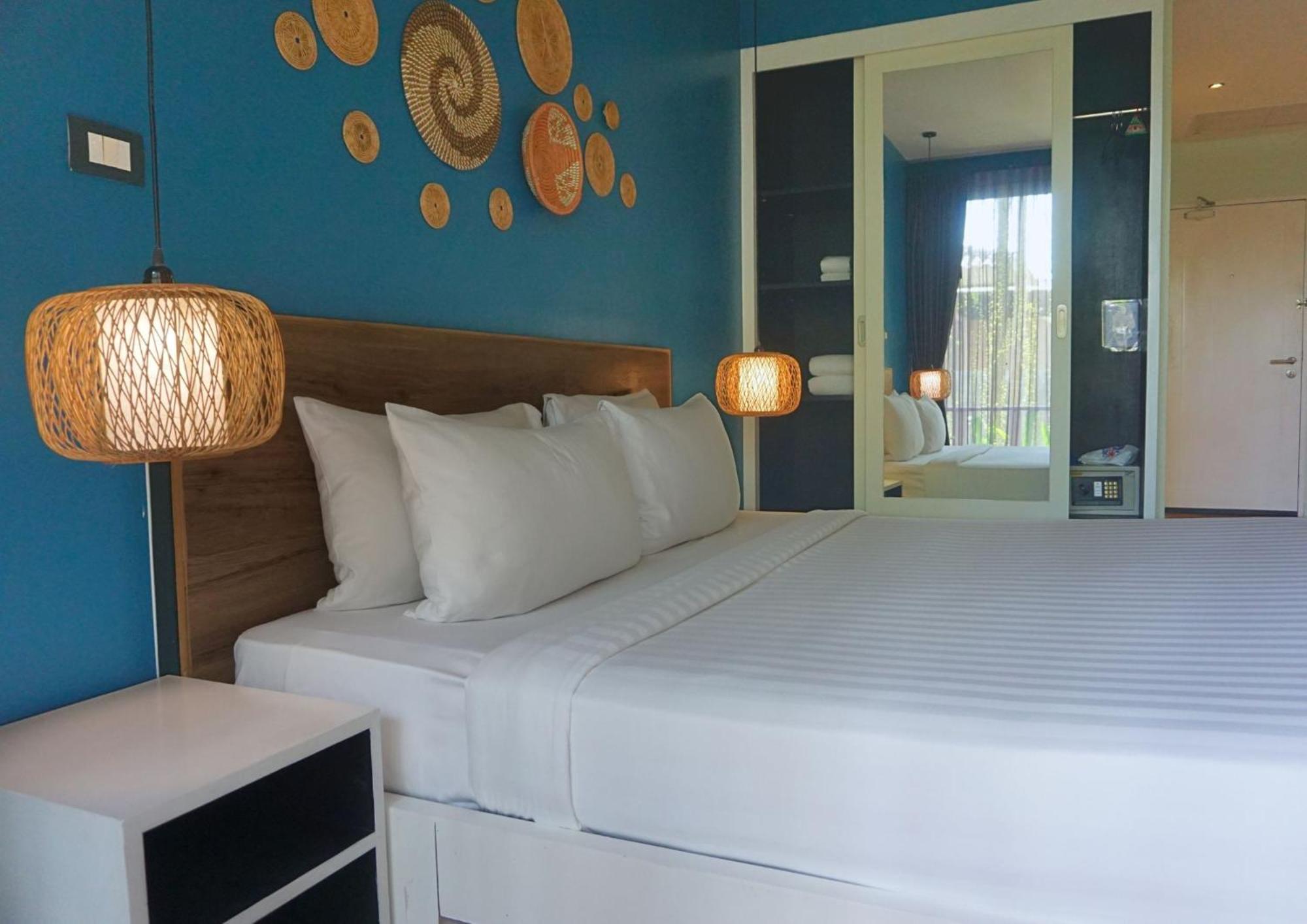 Signature Phuket Resort Chalong Esterno foto
