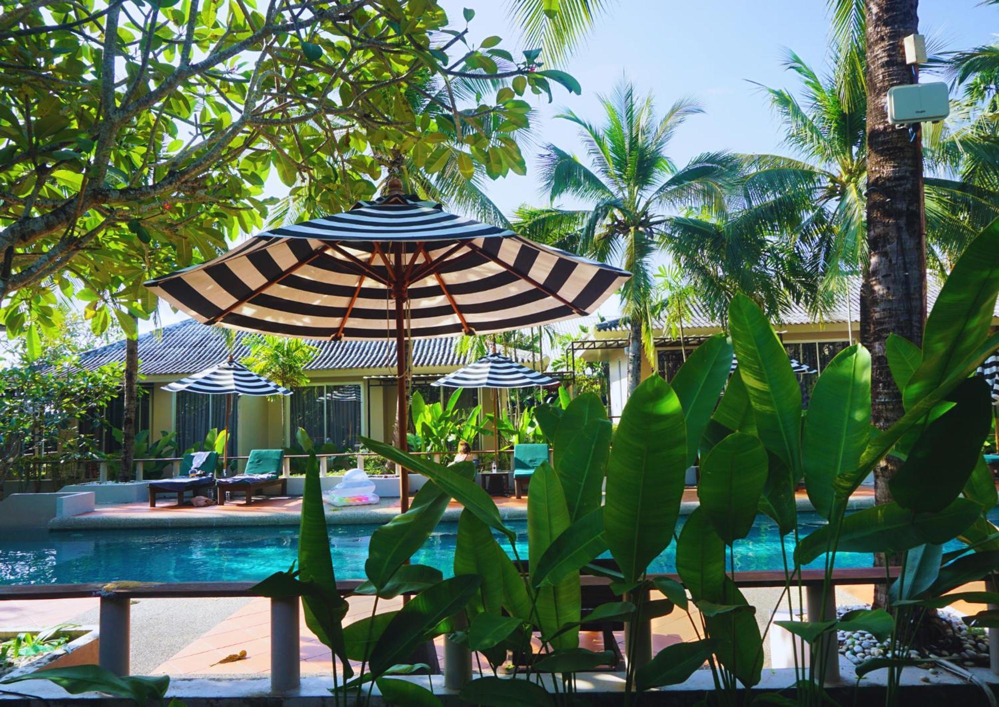 Signature Phuket Resort Chalong Esterno foto